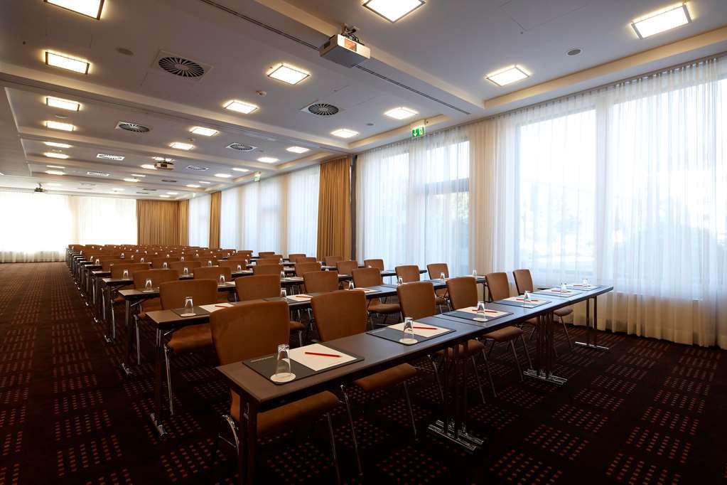 Intercityhotel Έσσεν Ανέσεις φωτογραφία