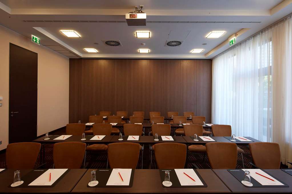 Intercityhotel Έσσεν Ανέσεις φωτογραφία